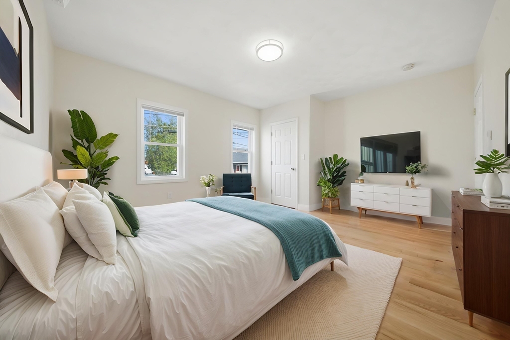 7 Pine St Property Photo 7