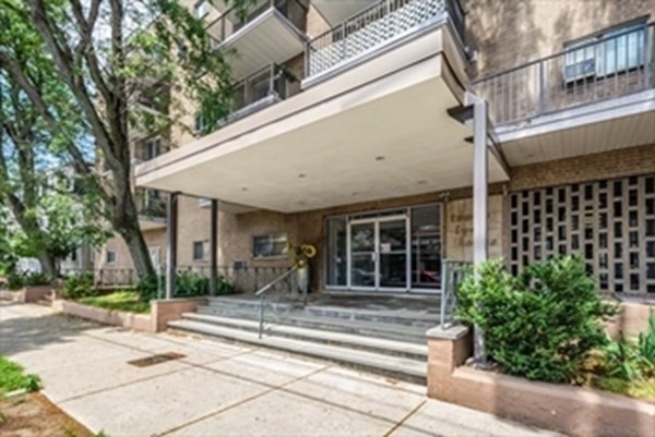 121 Tremont St # B4 Property Photo 1