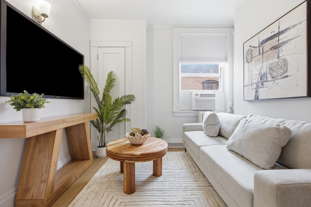 21 Beacon St # 11L Property Photo 1