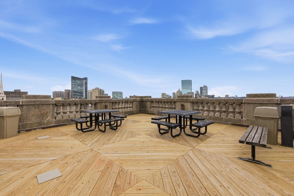 21 Beacon St # 11l Property Photo 12