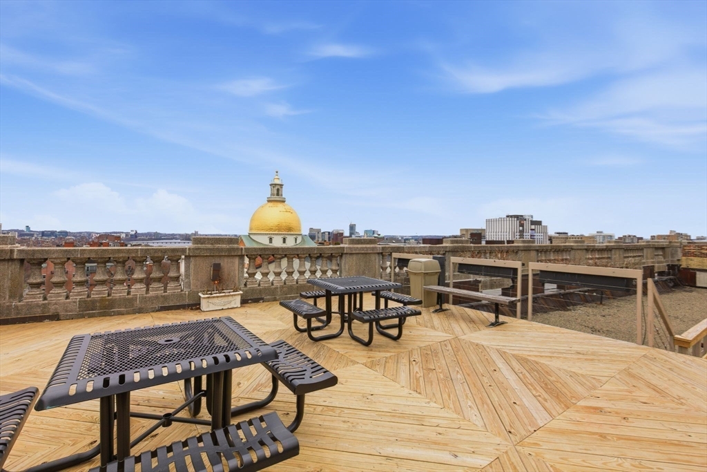 21 Beacon St # 11l Property Photo 13