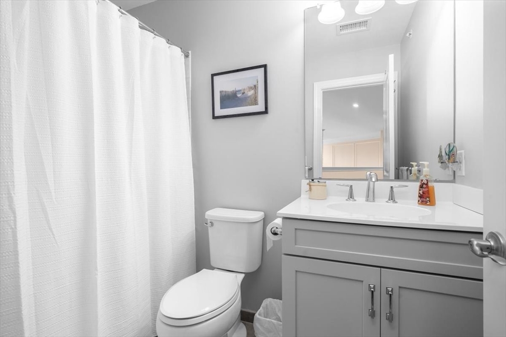 5 Brand Blvd # 5 Property Photo 23