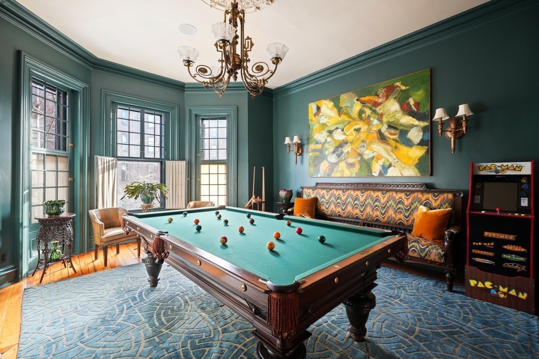381 Beacon Street Property Photo 8