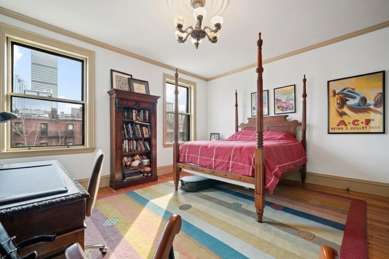 381 Beacon Street Property Photo 16