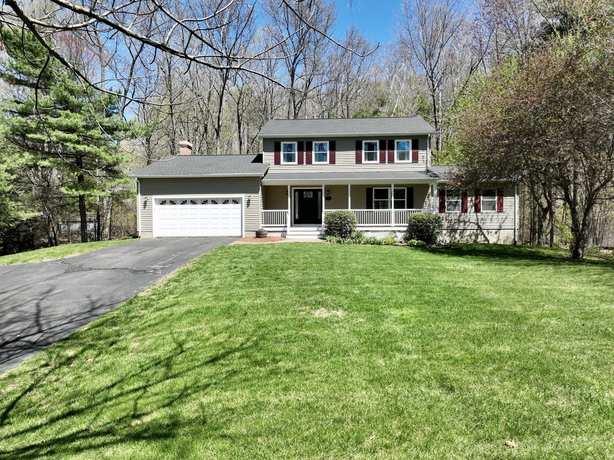 169 Sheffield Drive Property Photo 2