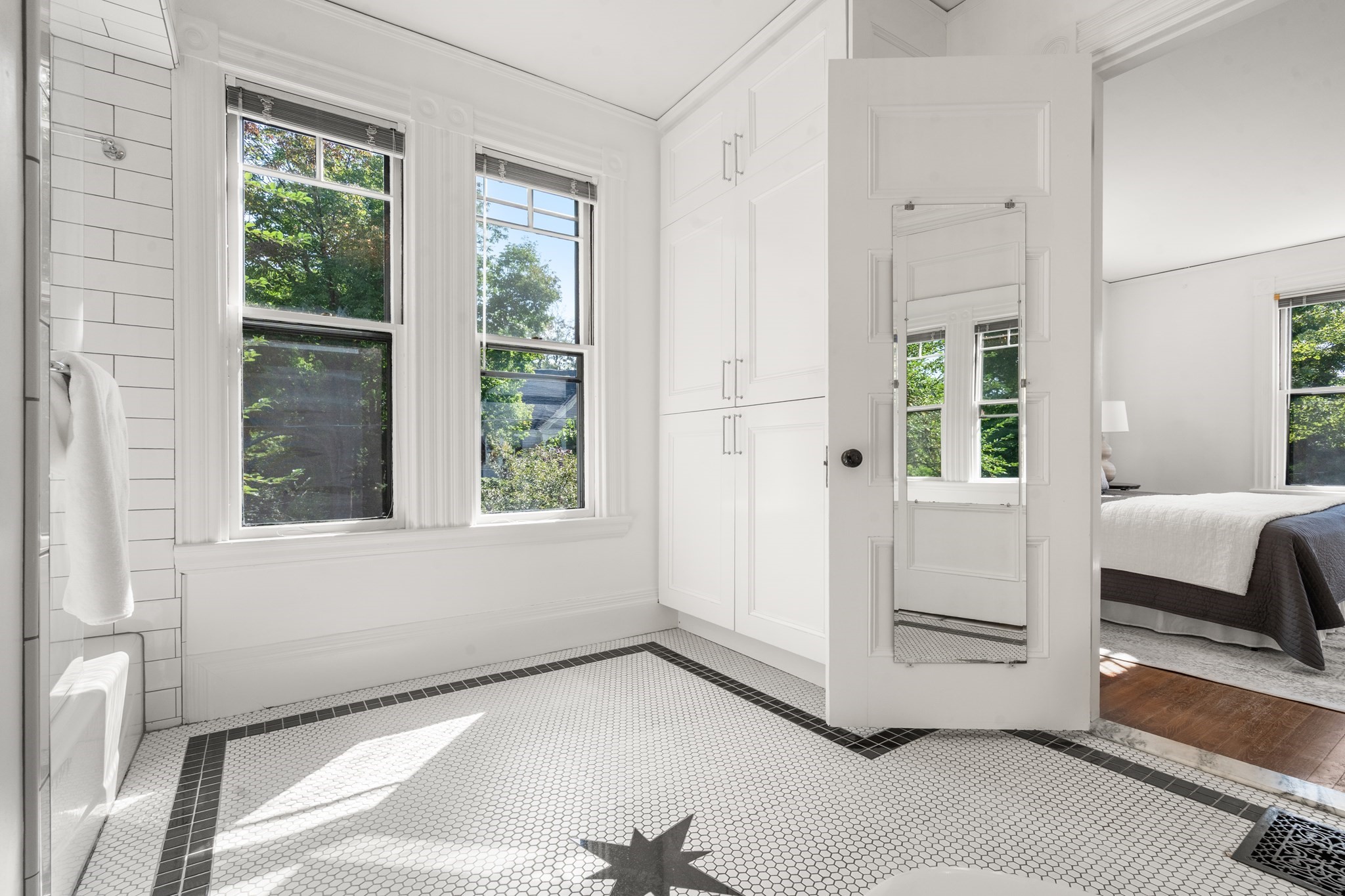 6 Mercer Circle Property Photo 16