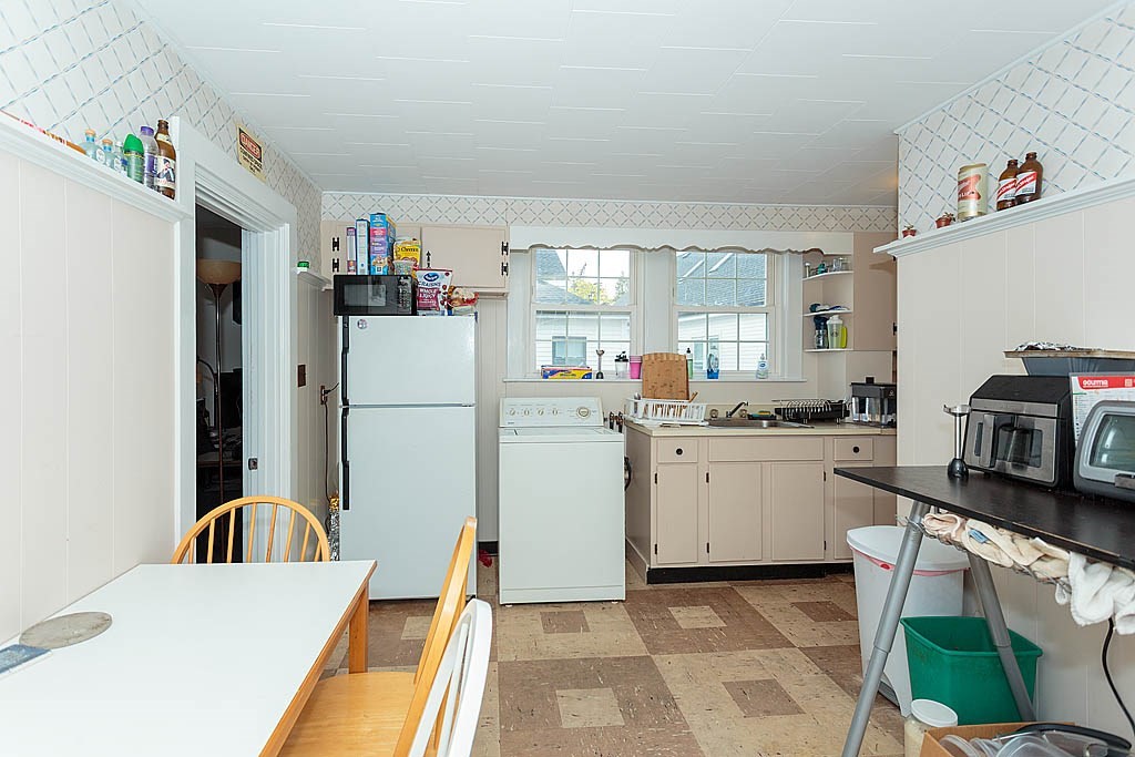 72 College Ave Property Photo 22