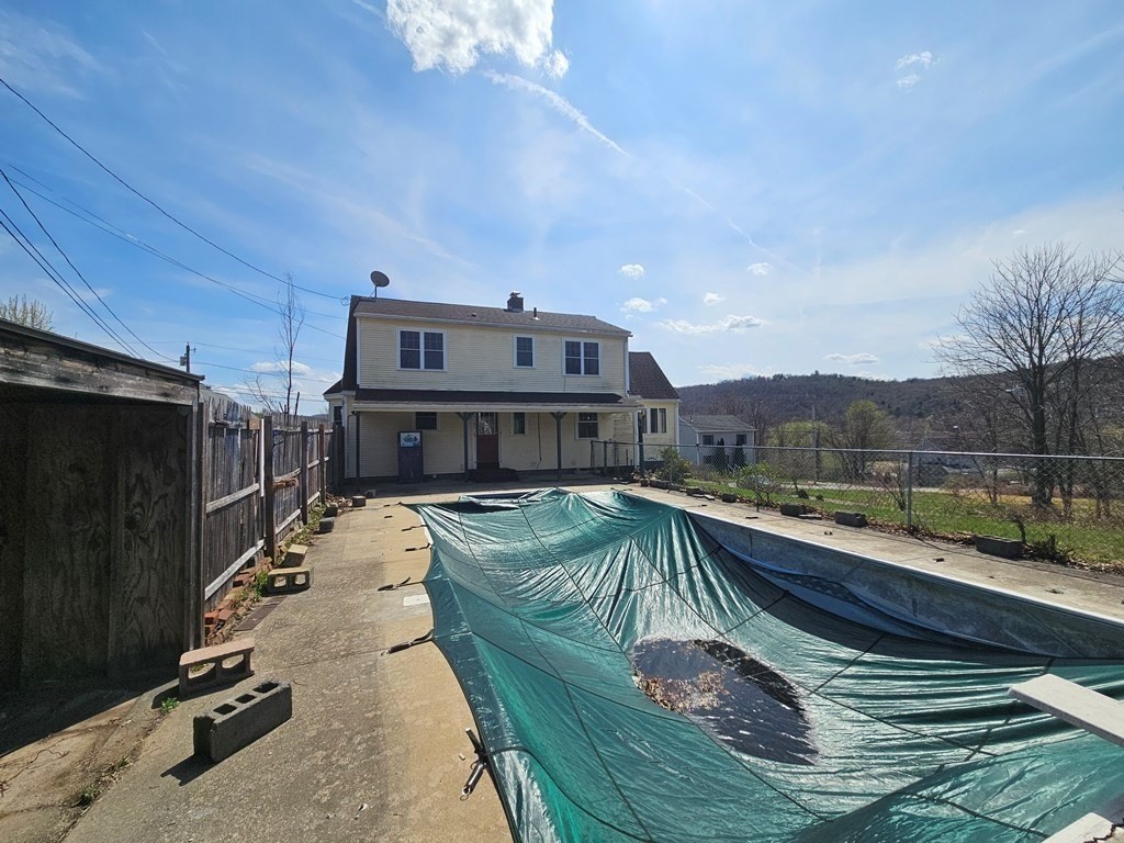 4 Stewart Ave Property Photo 6