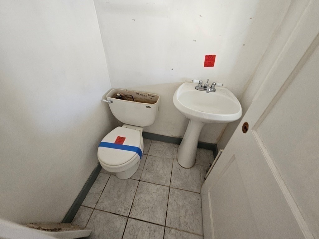 4 Stewart Ave Property Photo 14