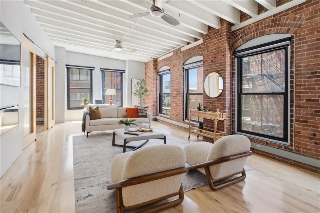 111 Beach St # 3e Property Photo 14