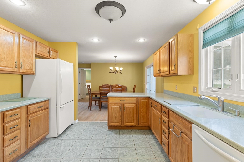 14 Kathleen Grant Rd Property Photo 14