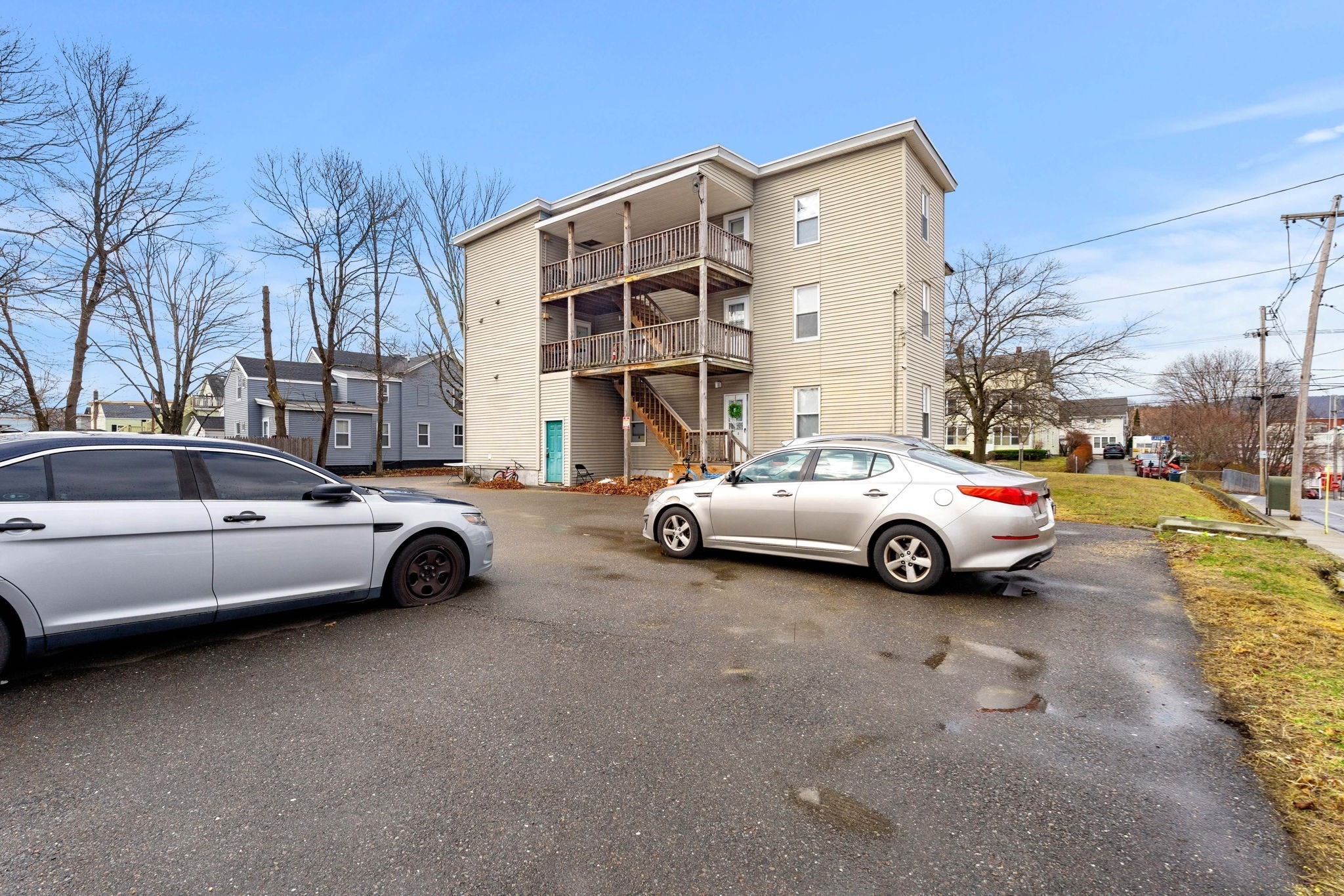 45 Laurel St Property Photo 14