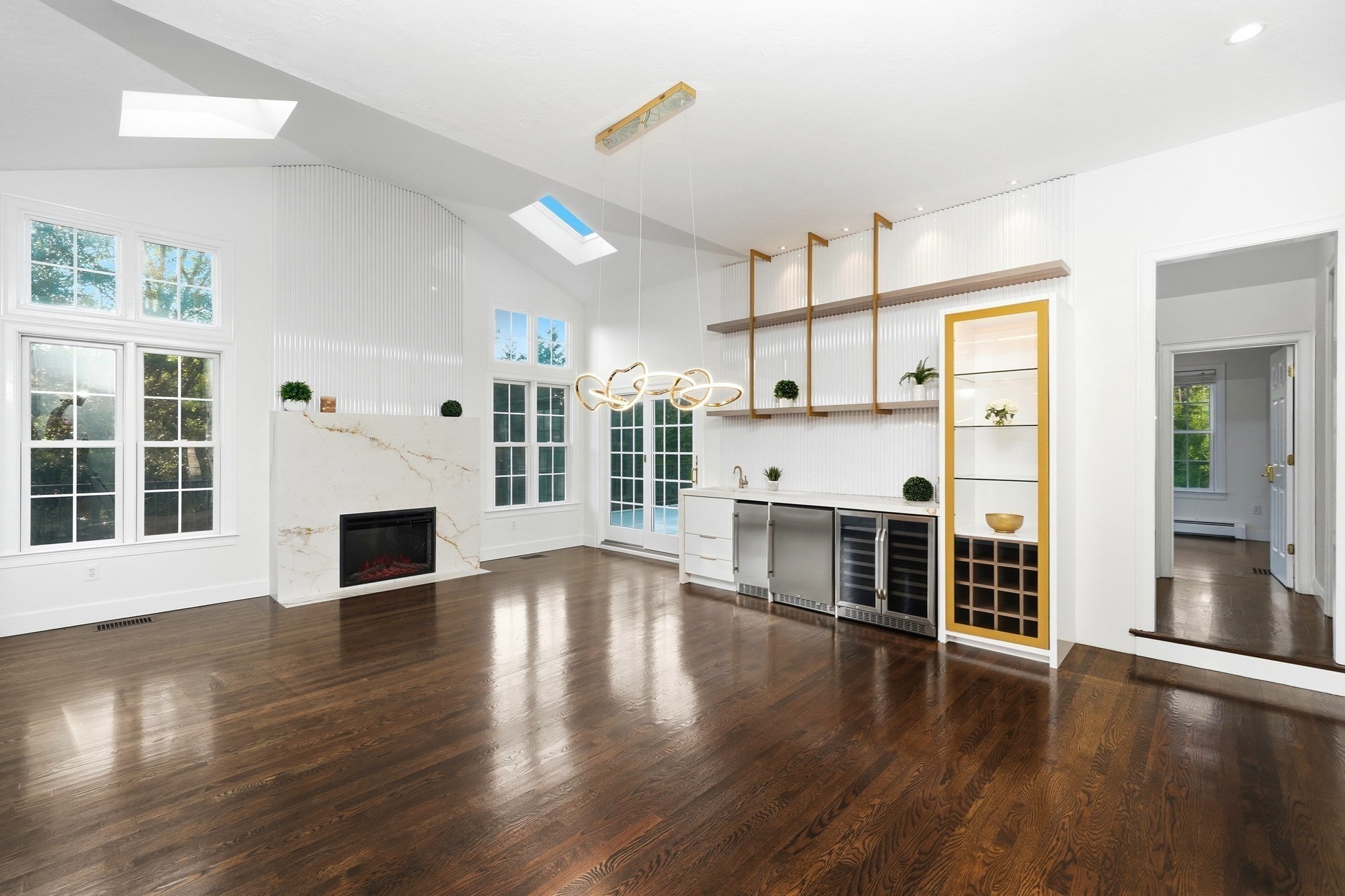 25 Collins Rd Property Photo 8