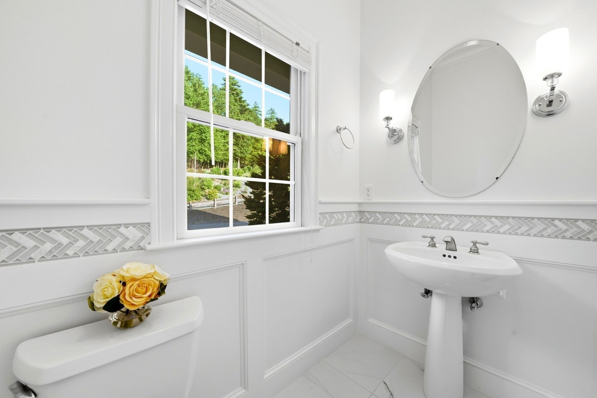 25 Collins Rd Property Photo 14