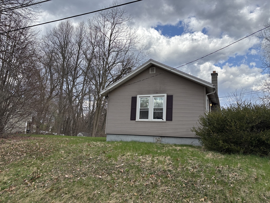 177 Jamaica St Property Photo 2