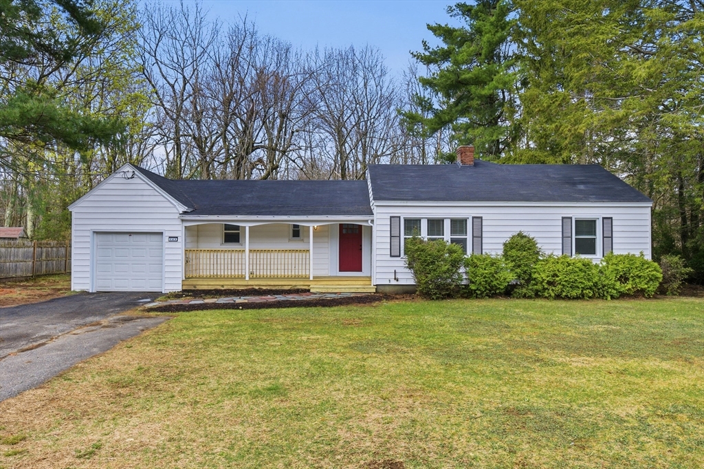 309 Pleasant St Property Photo 1