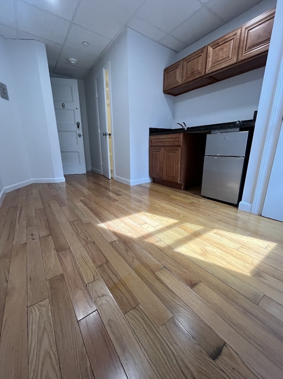 302 Newbury # 8 Property Photo 3