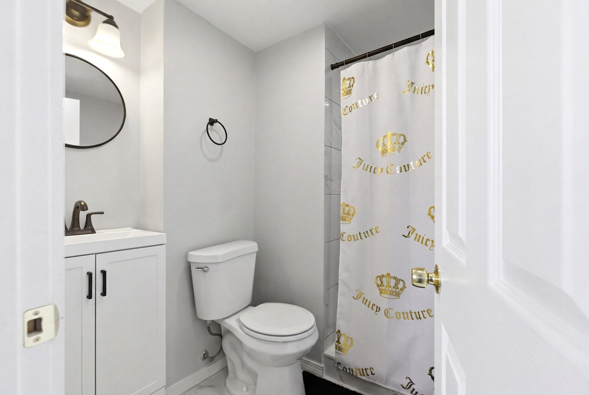 81 Ward St Property Photo 6