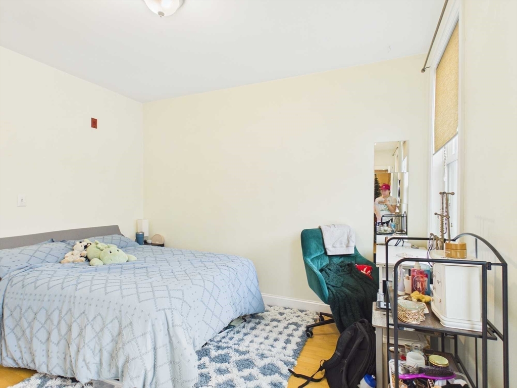 9 Mullins Ct # 2b Property Photo 10