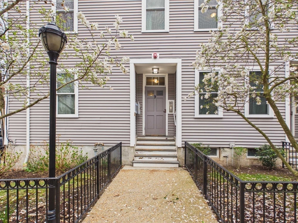 9 Mullins Ct # 2b Property Photo 12