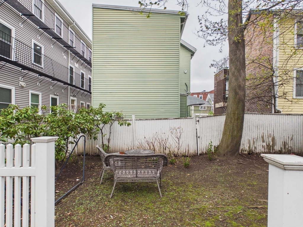 9 Mullins Ct # 2b Property Photo 14