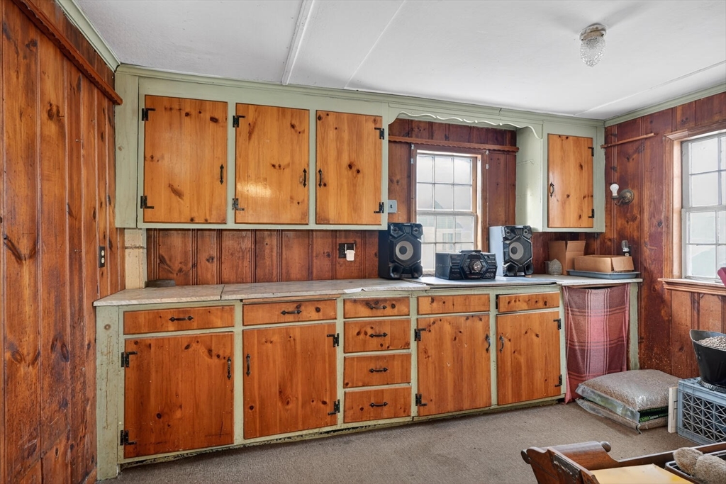 19 Ash St Property Photo 12