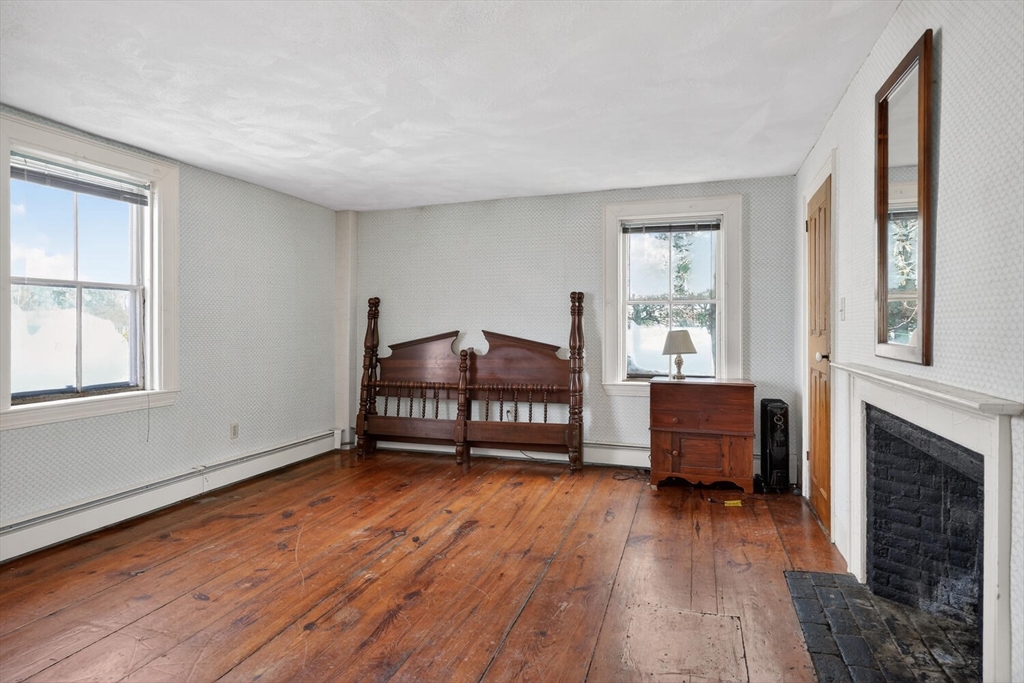 19 Ash St Property Photo 16