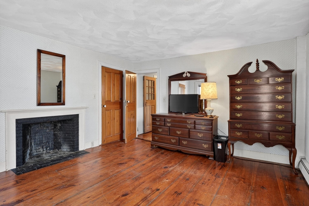 19 Ash St Property Photo 17