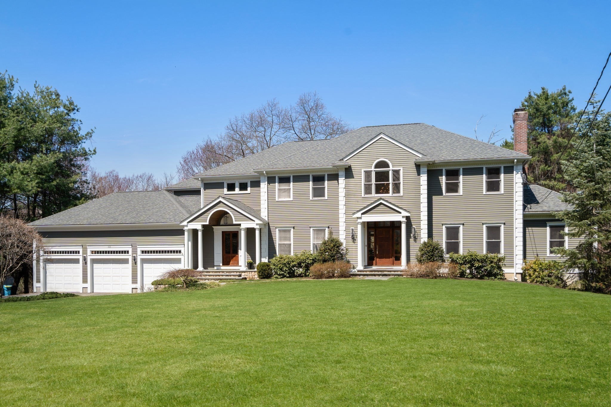 188 Glezen Ln Property Photo 1