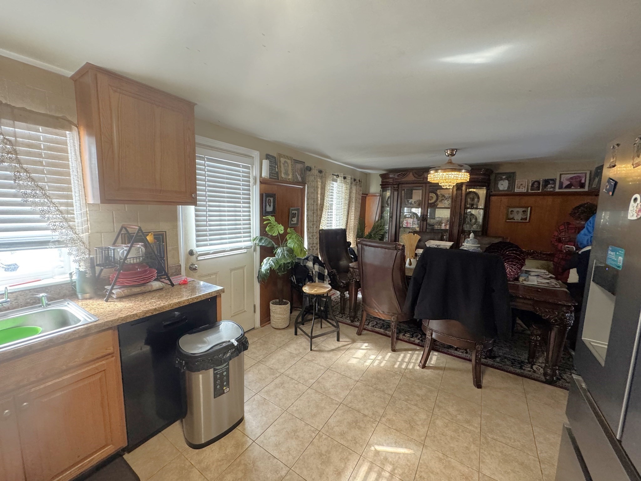 149 Thurber Ave Property Photo 5