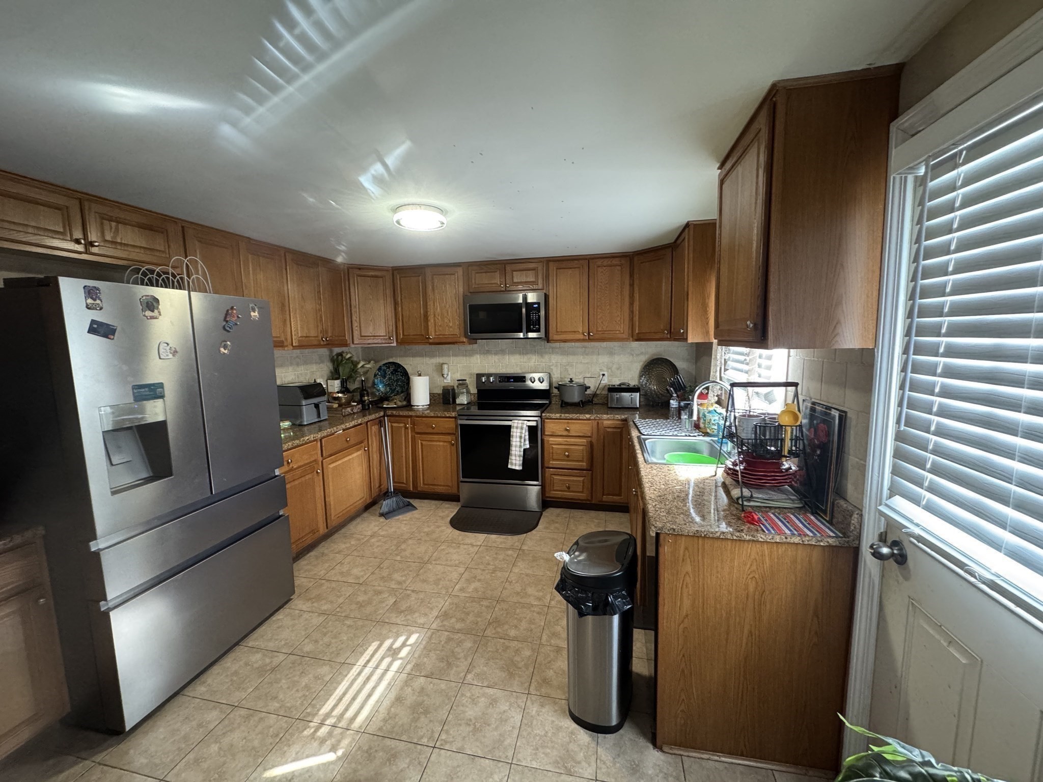 149 Thurber Ave Property Photo 6