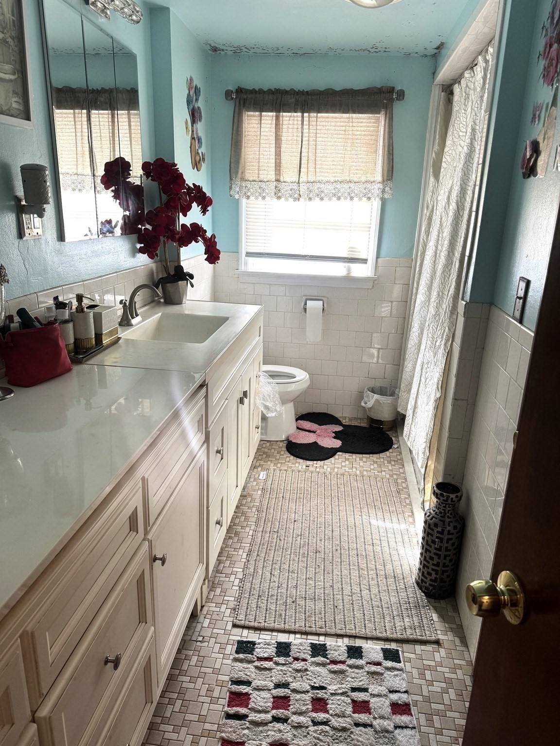 149 Thurber Ave Property Photo 10
