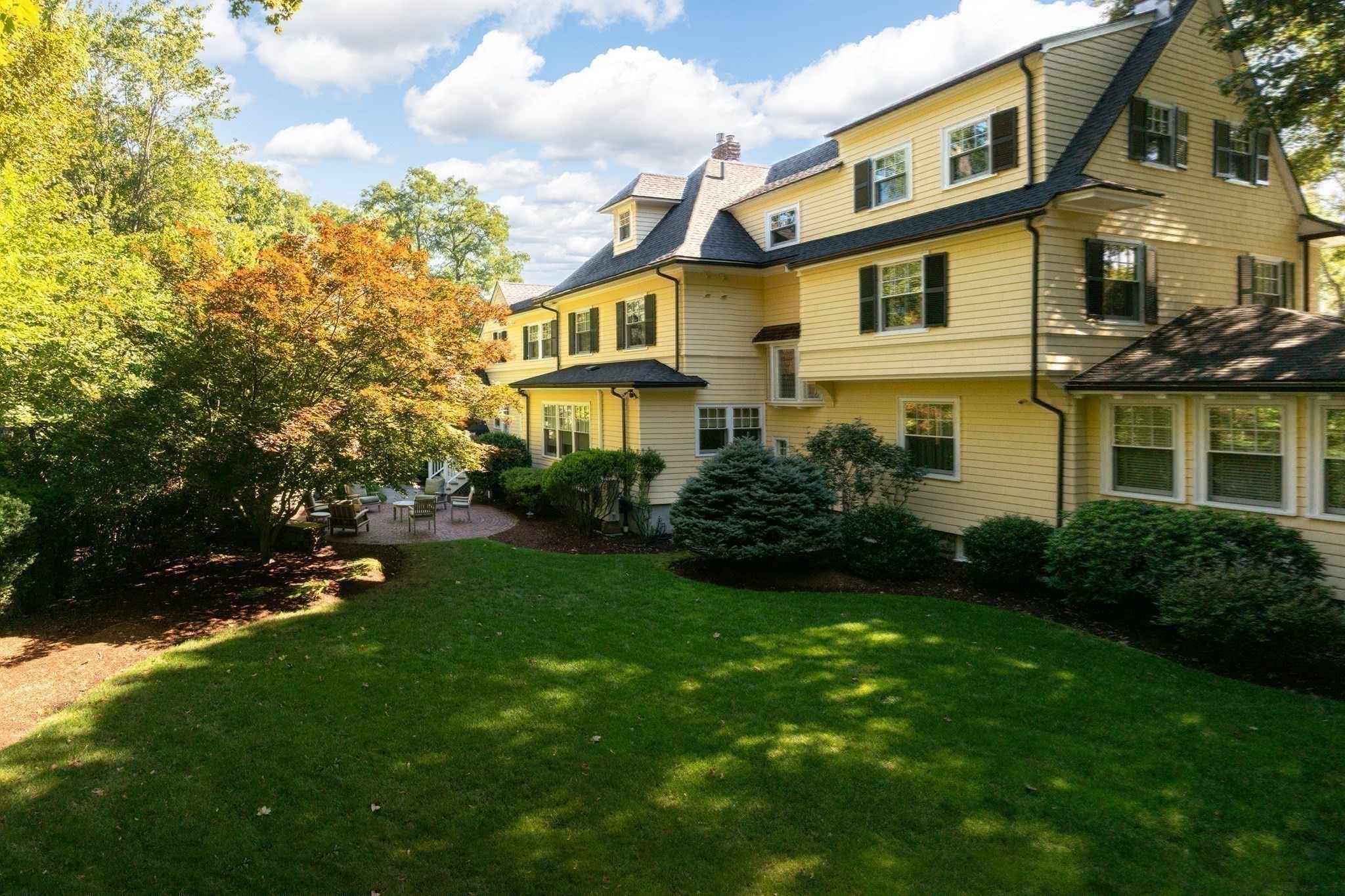 11 Winthrop Road Property Photo 25