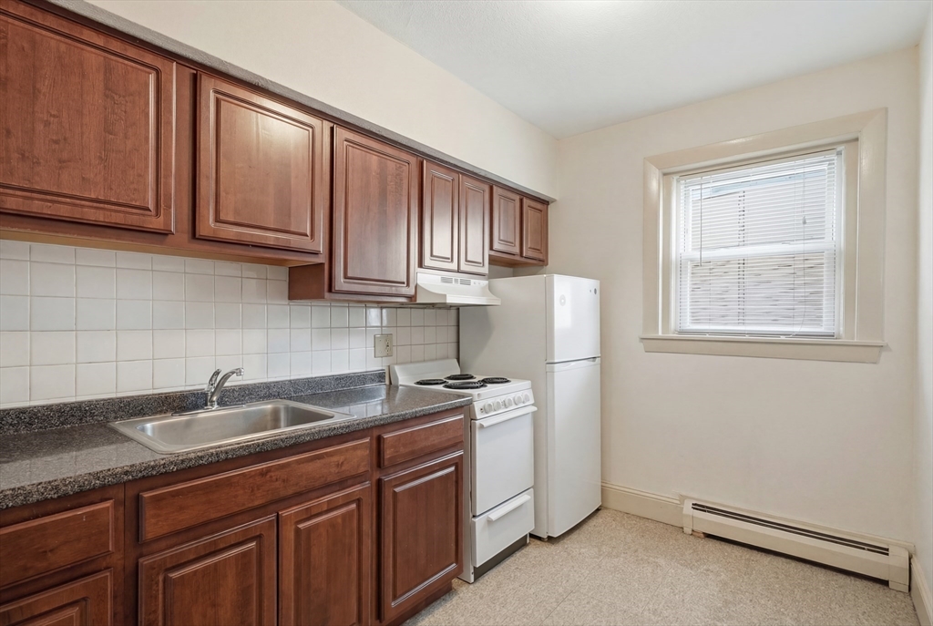 1466 Tremont # 6 Property Photo 5