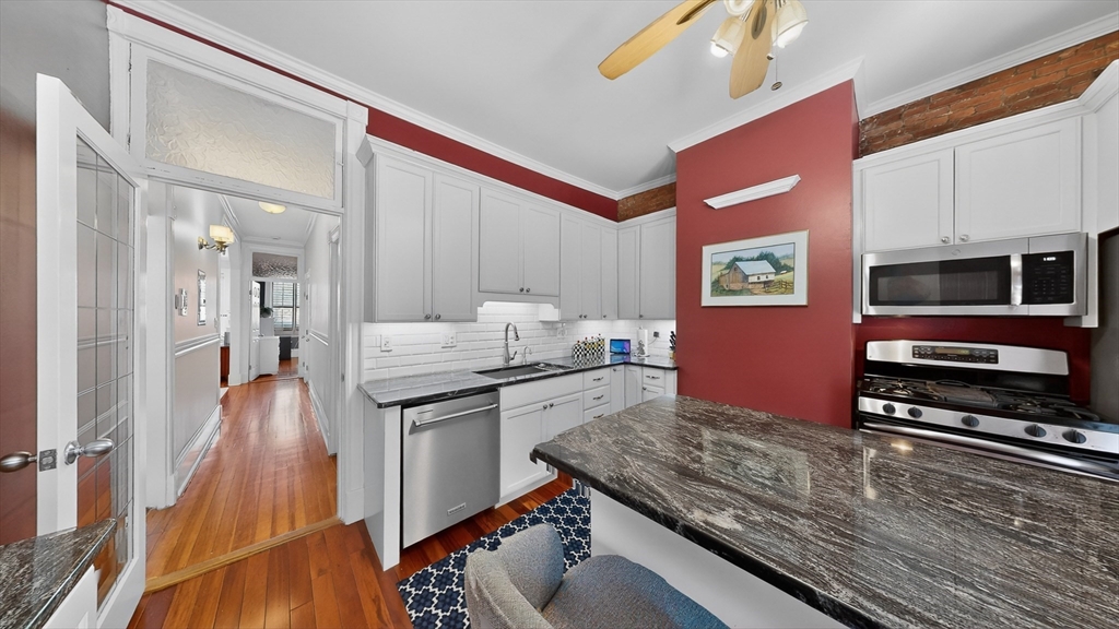 18 Hancock St # 4 Property Photo 27