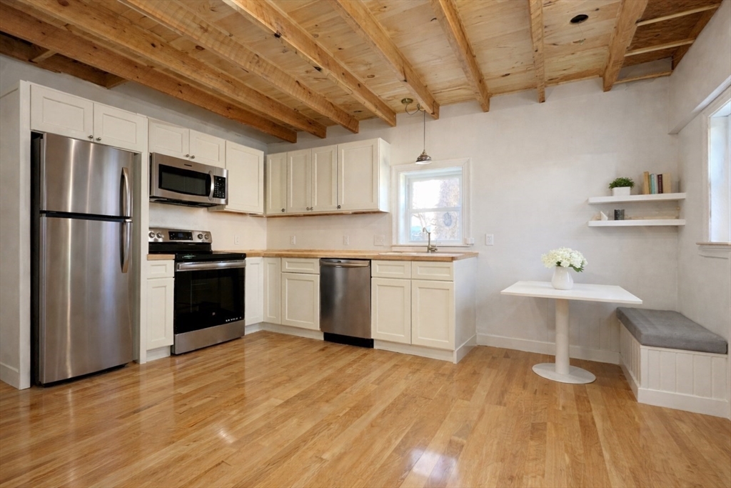 19 Jenney St Property Photo 6