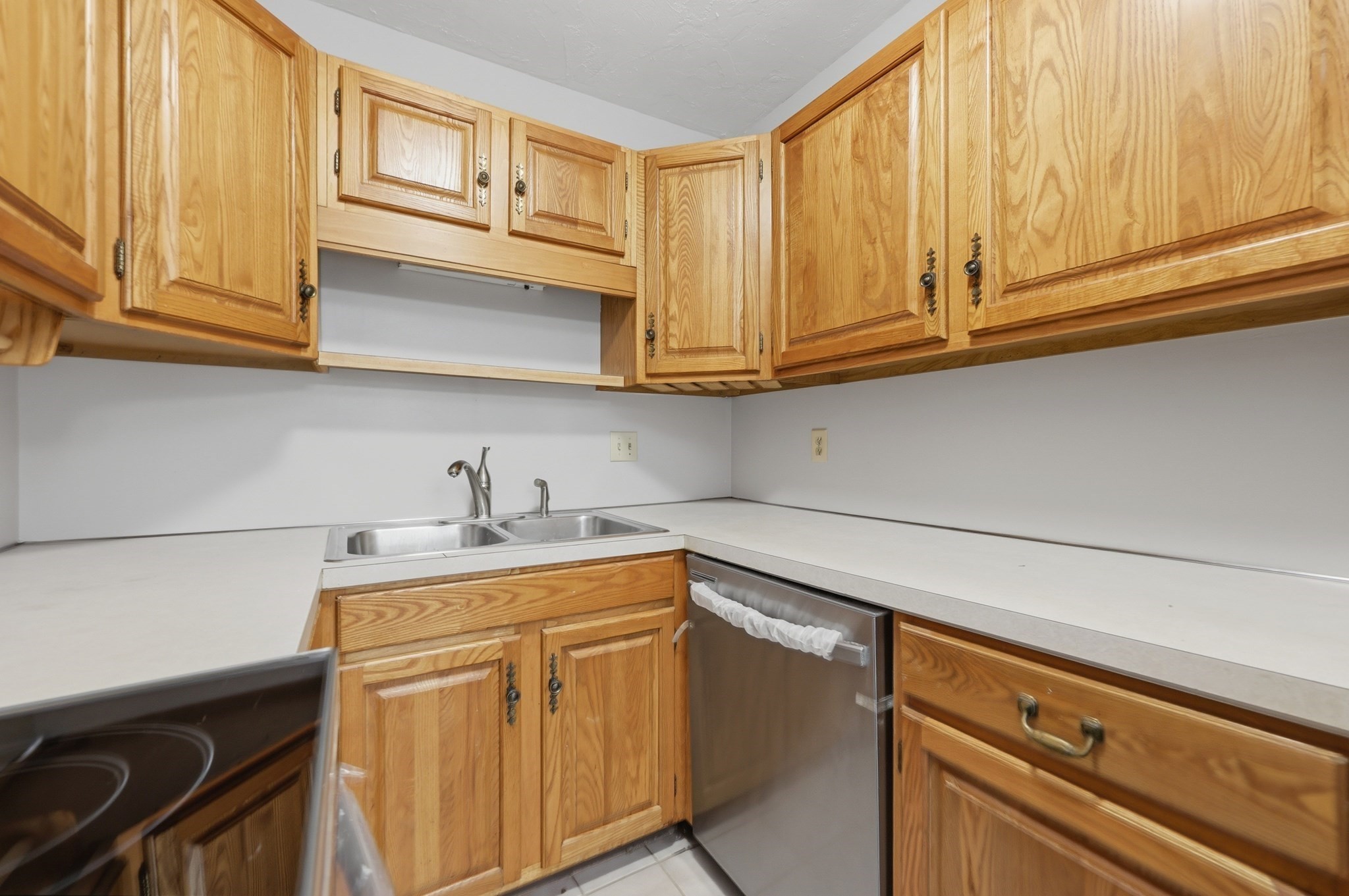 21 Middlesex Avenue # 305 Property Photo 10