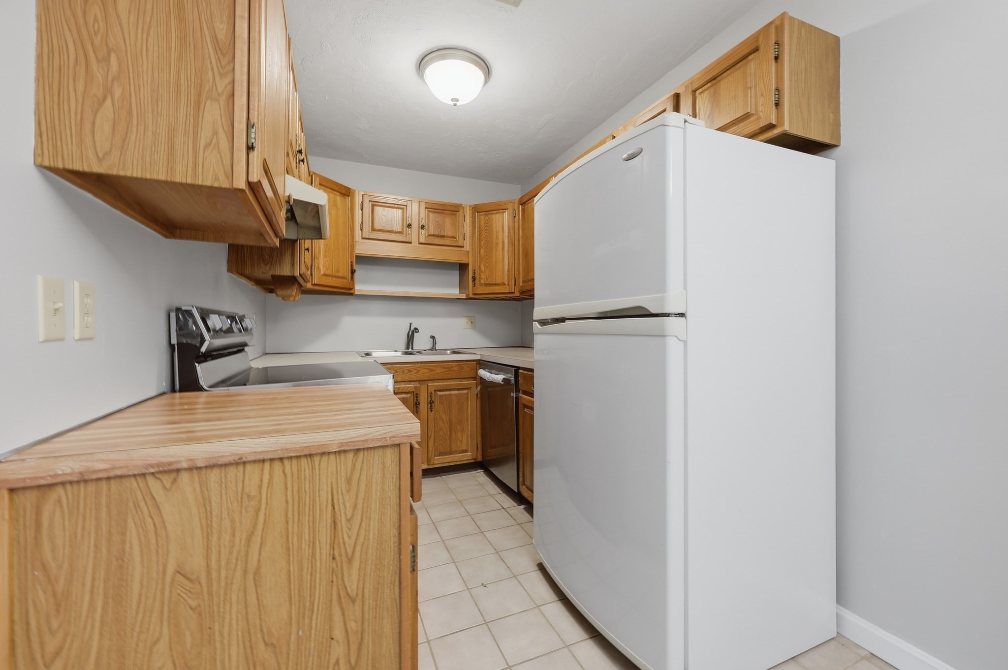 21 Middlesex Avenue # 305 Property Photo 12