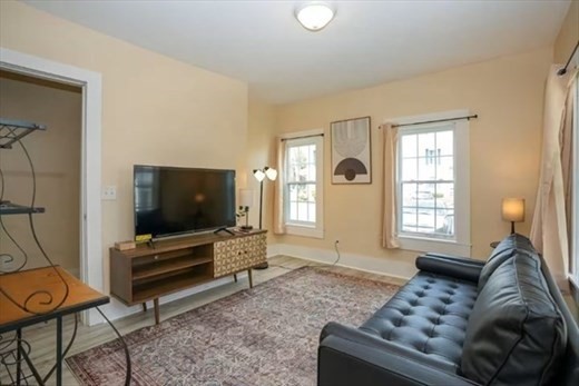 11 Central St Property Photo 14