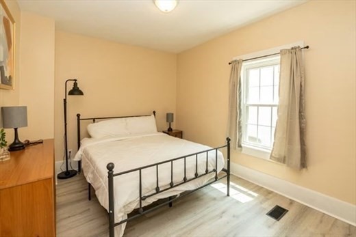 11 Central St Property Photo 16
