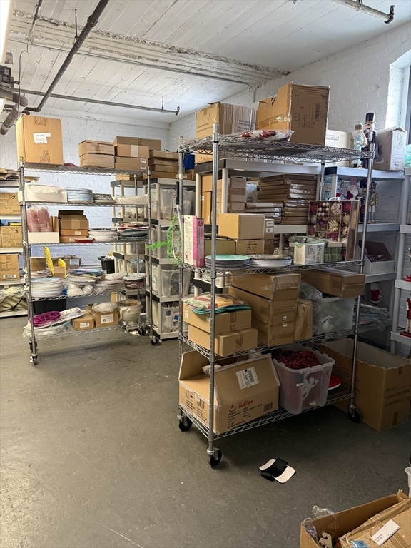 50 Terminal Property Photo 4
