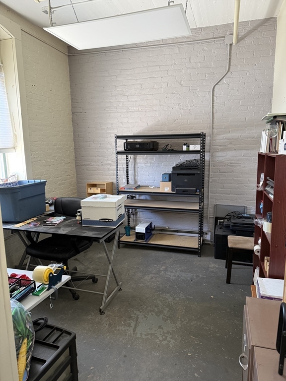 50 Terminal Property Photo 12