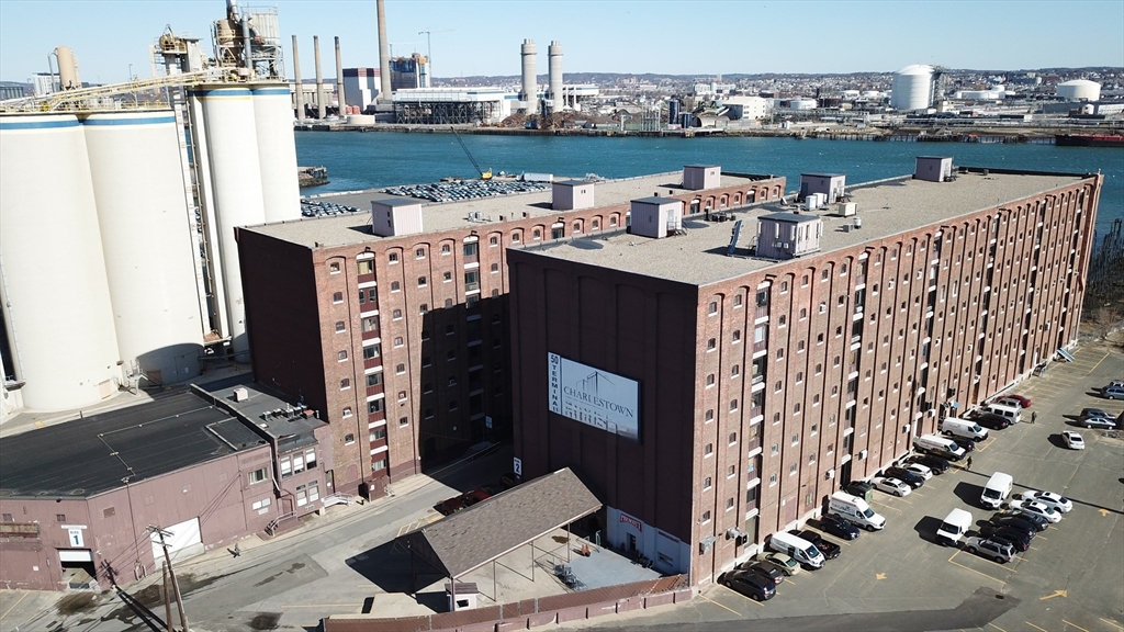 50 Terminal Property Photo 14
