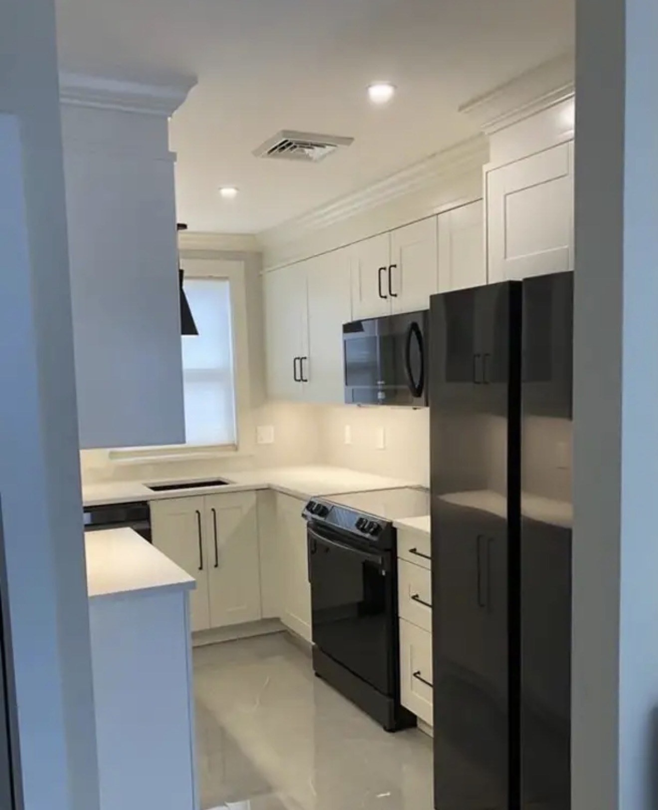 65 Louis St # A Property Photo 10