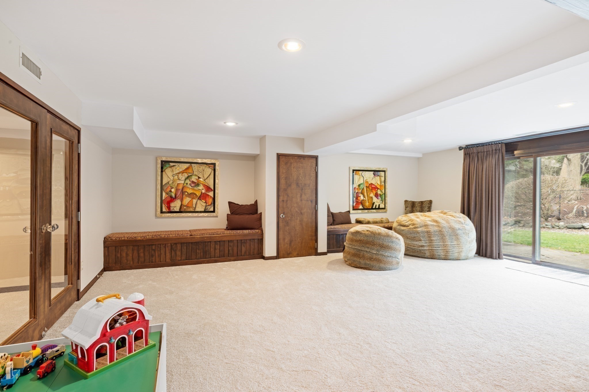 363 Brookline Street Property Photo 24