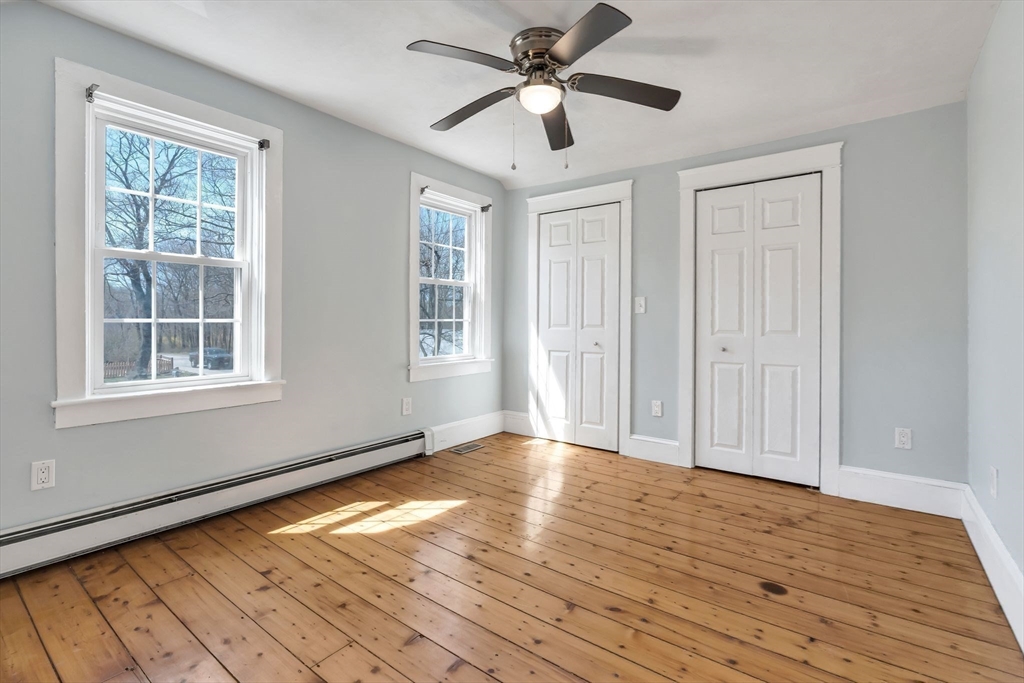 478 Fall River Ave Property Photo 18
