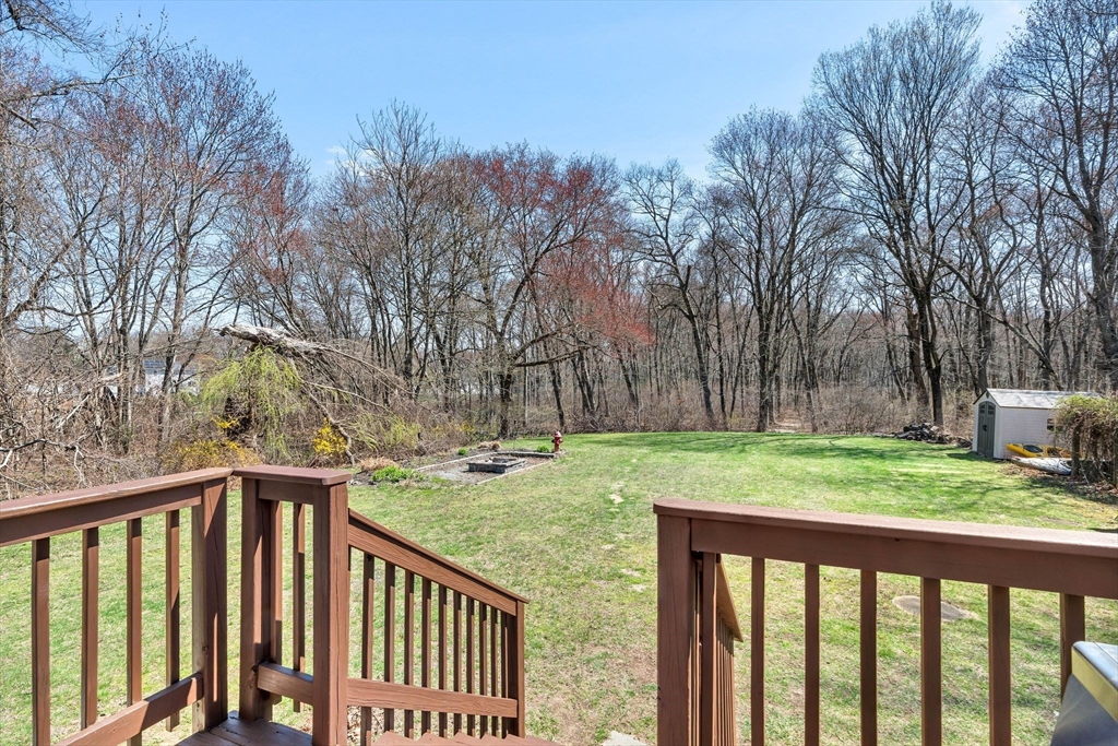 478 Fall River Ave Property Photo 22