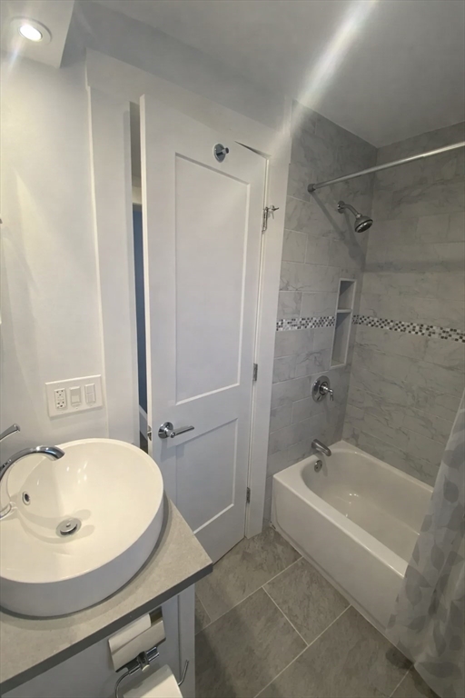 16 Chauncy St # 60 Property Photo 15