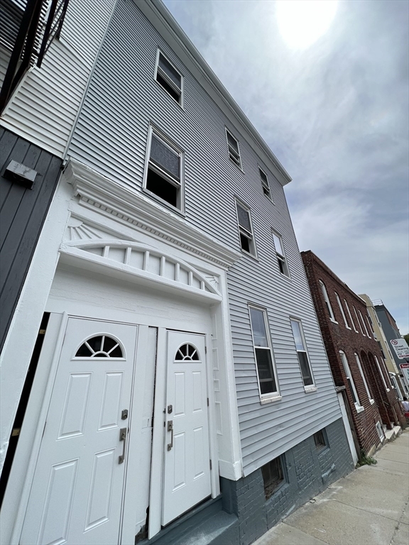 110 Old Harbor Street Property Photo 1