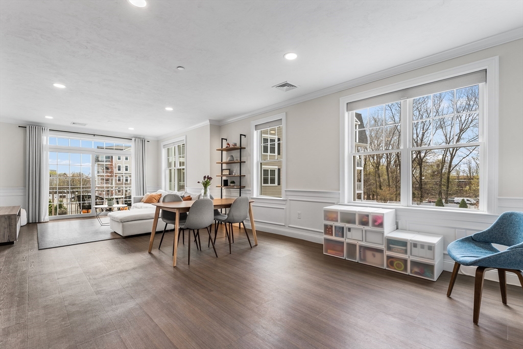 320 Middlesex Avenue # B209 Property Photo 2